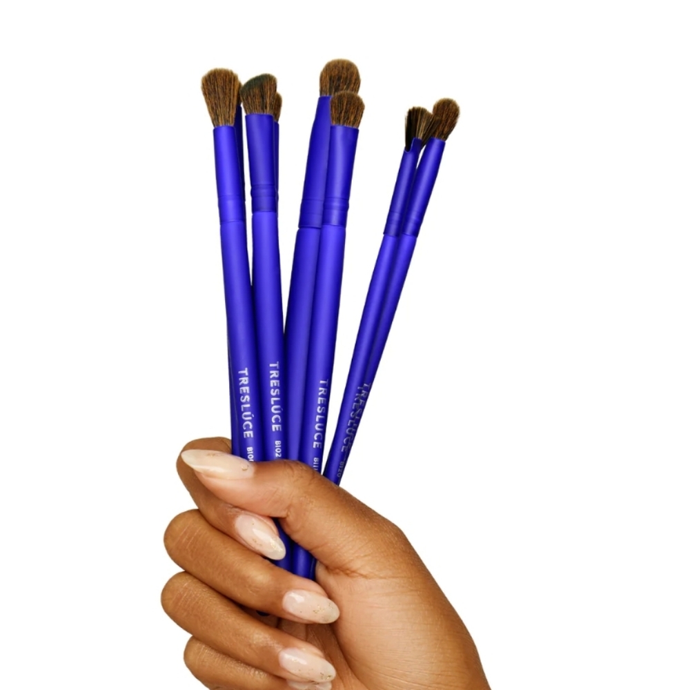 2/$45 Tresluce Beauty Like An Artista  8 Piece Brush Set